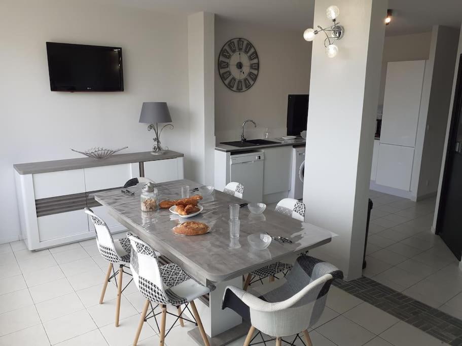 Les Rivages De Rochelongues, T3, Piscine, Clim, Parking Apartment Agde Exterior photo